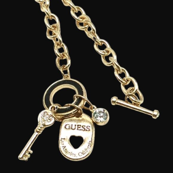 GUESS Toggle Chain Bracelet with Charms Gold-tone *Small Flaw* - Picture 4 of 15